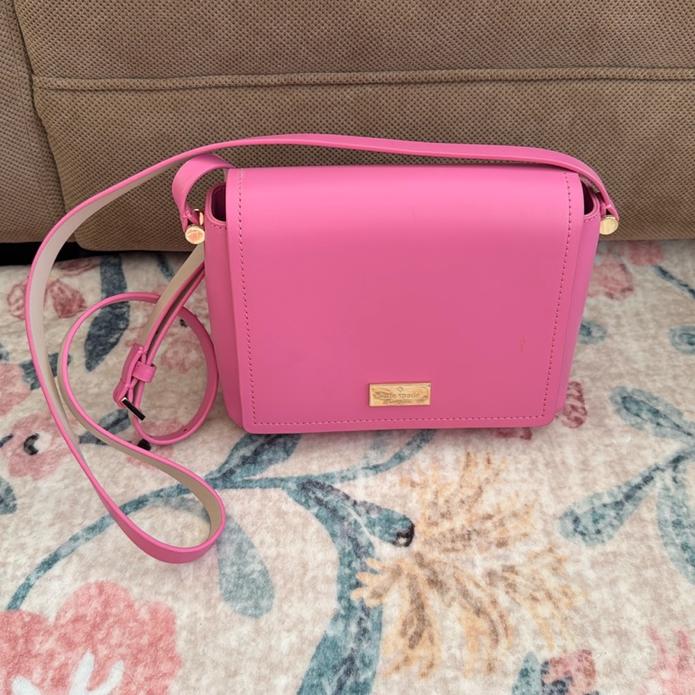 Pink Kate Spade crossbody bag